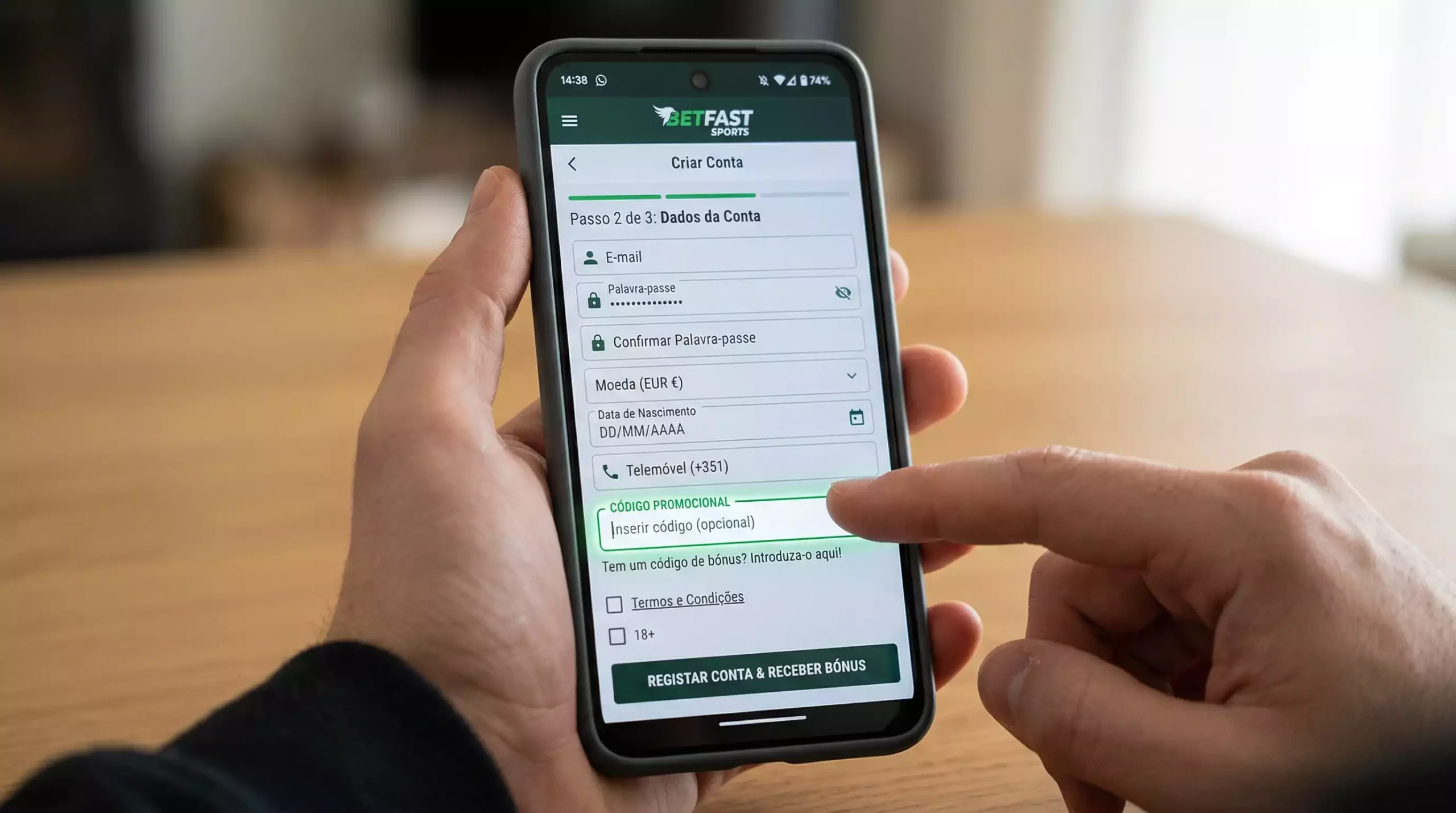 Ecrã de registo numa casa de apostas a mostrar o campo de código promocional